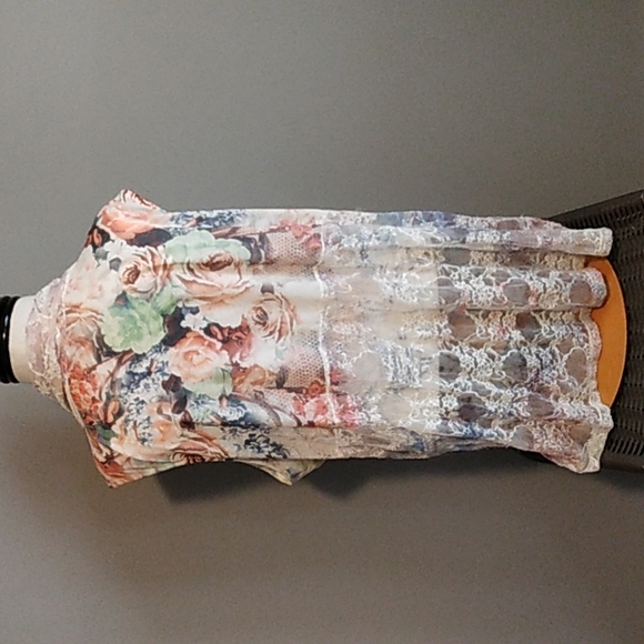 Closet Full brand Ladies sleeveless lace cover up topper cardigan floral   T1 - Picture 7 of 11